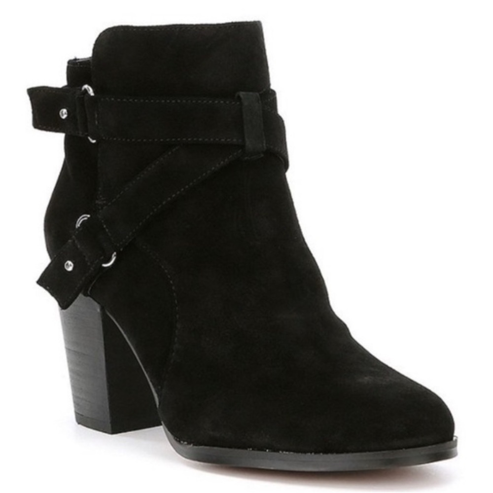 Gianni Bini Black Buckle-in Belted suede block heel booties size 8.5